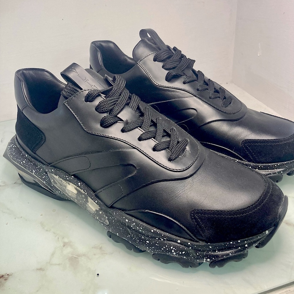 Valentino like new men’s leather sneakers